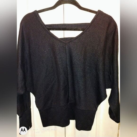 Just Be Elegant Black Knit V-Neck Blouse - Picture 1 of 6